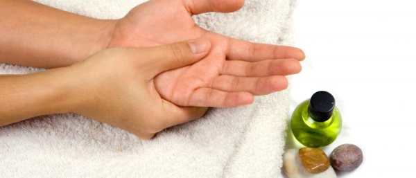 Околоногтевые и подногтевые бородавки