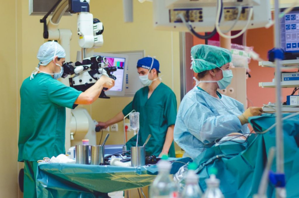 Симптомы и лечение венозной ангиомы